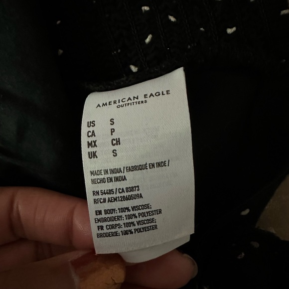 Polka Dot Crop Top - Picture 3 of 4